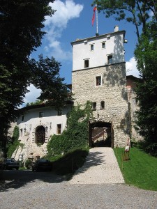 Korzkiew Castle