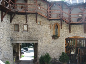 Korzkiew courtyard_2