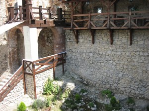 Korzkiew courtyard_4